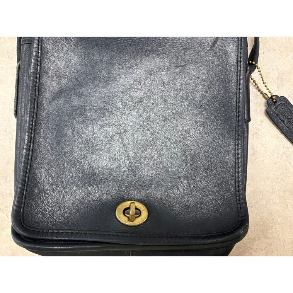 Vintage 80s Coach Black Leather Turnlock Crossbody - Picture 2 of 8